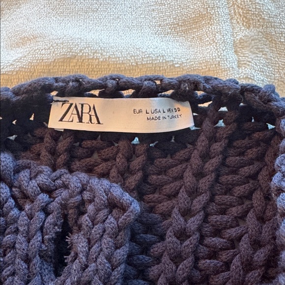 Zara Navy Blue Chunky Knit Cardigan with Gold Buttons - Picture 2 of 4